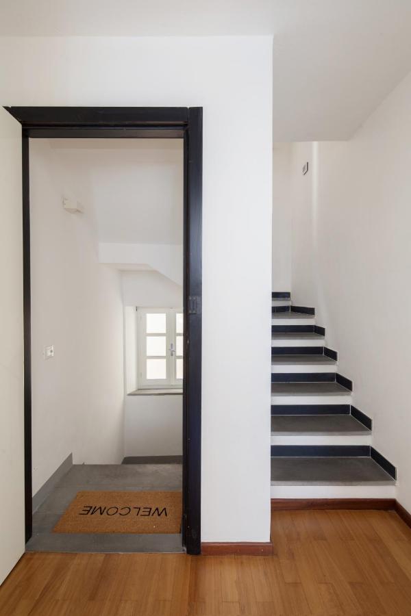 לה ספציה Vicolo Apartment, Pedestrian Centre, 2Bdr, 2,5 Bth, Aircondo, Private Parking, Easy To Train And Ferries, City Life מראה חיצוני תמונה