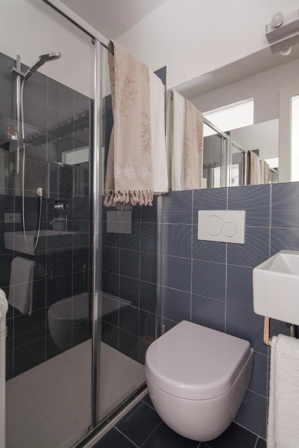 לה ספציה Vicolo Apartment, Pedestrian Centre, 2Bdr, 2,5 Bth, Aircondo, Private Parking, Easy To Train And Ferries, City Life מראה חיצוני תמונה